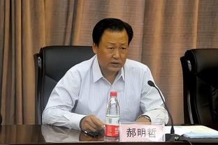 Phóng viên: Dương Suất không thông qua nghị quyết của Hội đồng quản trị Thành Đô chuyển đến Dung Thành thất bại, đã trở lại đội Hà Nam